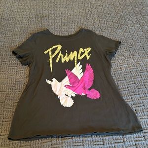 Torrid Prince size 2X women’s fitted T-shirt